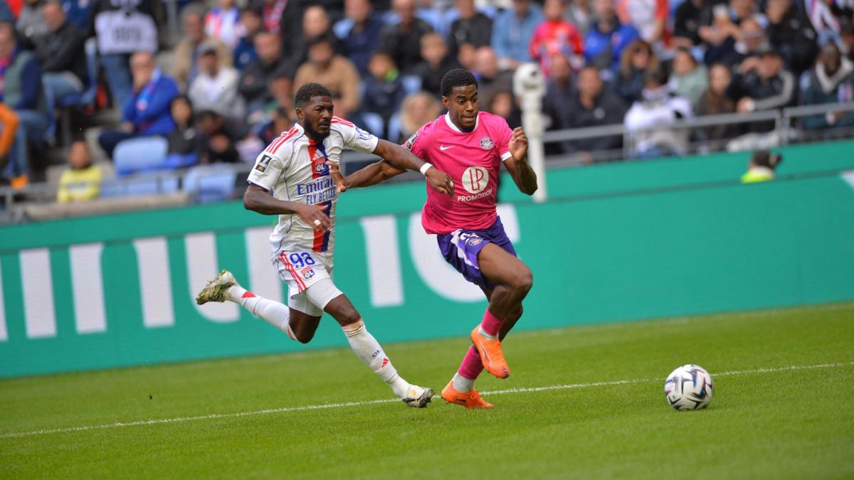 Sunderland s’offre la pépite Dayann Methalie !