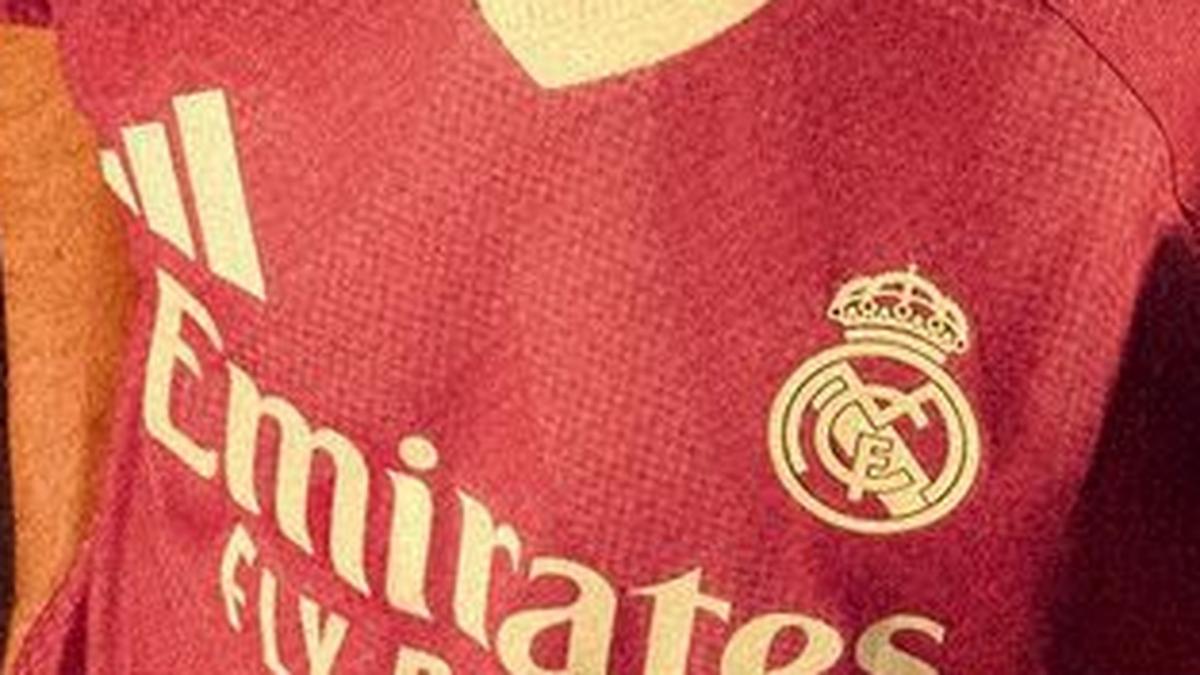 Le Real Madrid dévoile un troisième maillot rose