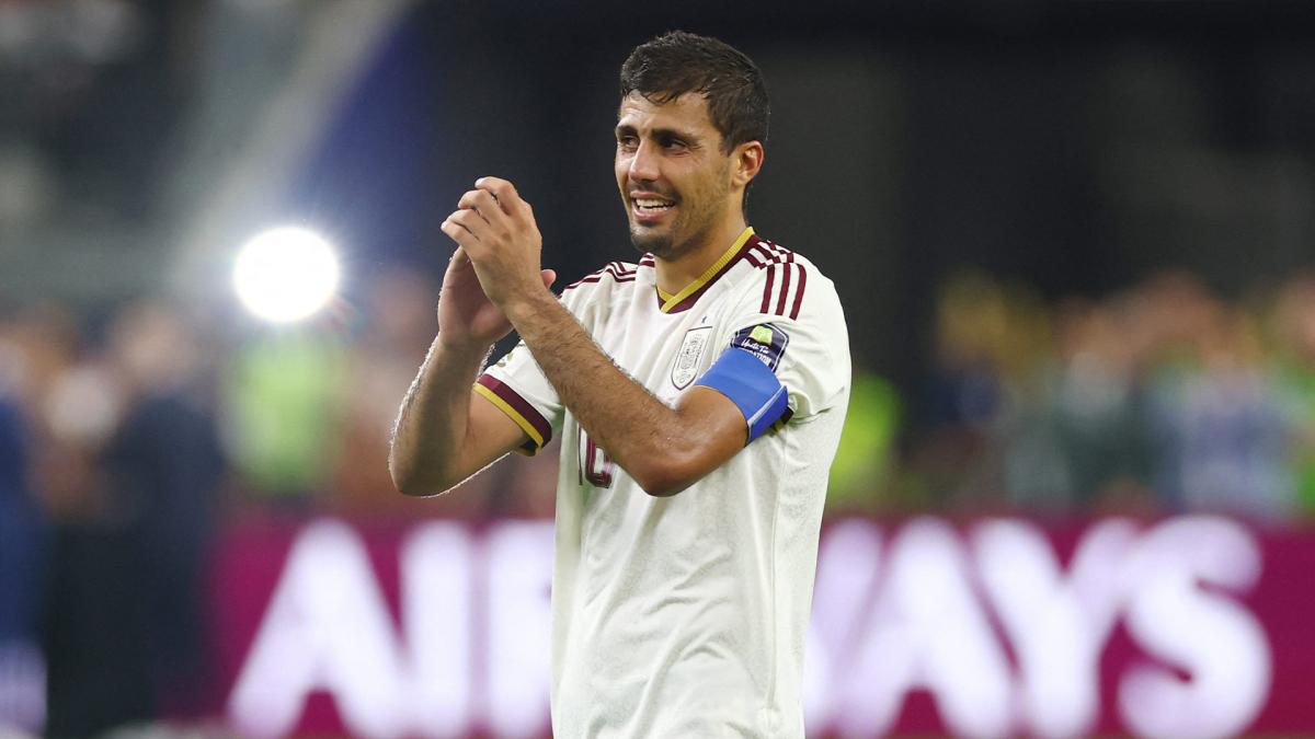 Manchester City réussit à faire craquer le Barça avec Rodri