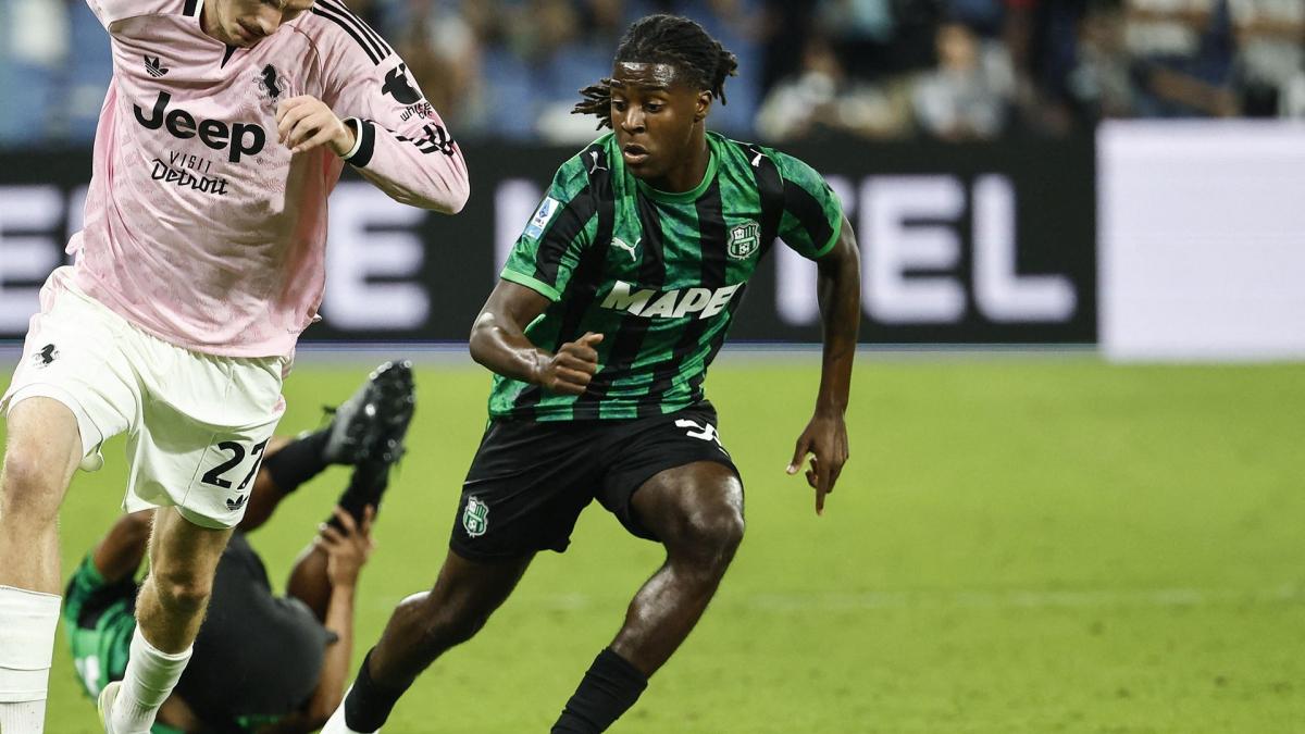 Sassuolo : le minot Darryl Bakola met tout le monde d’accord en Italie