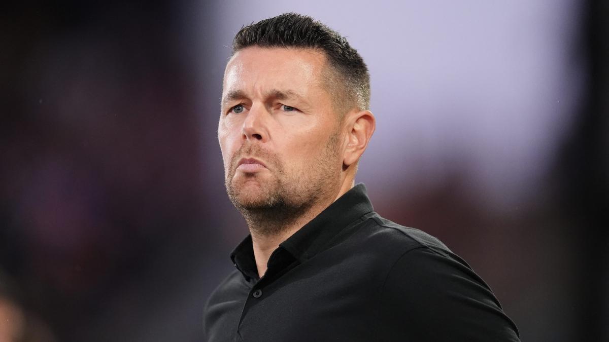Pierre Sage soulagé après sa première victoire en Premier League