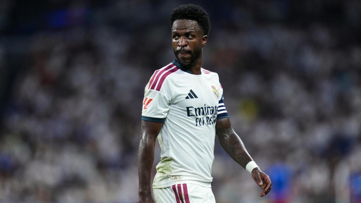 But refusé, tirage de cheveux et carton rouge…la séquence lunaire de Vinicius Jr contre Villarreal